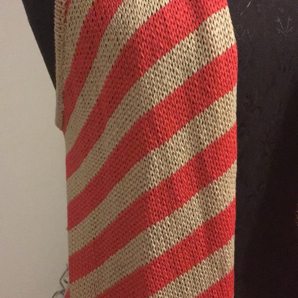 Vest - Picture 2 of 3